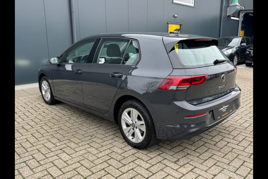 Volkswagen Golf 1.0 TSI Life * Carplay * Parkeersensoren * Adaptieve Cruise Control *