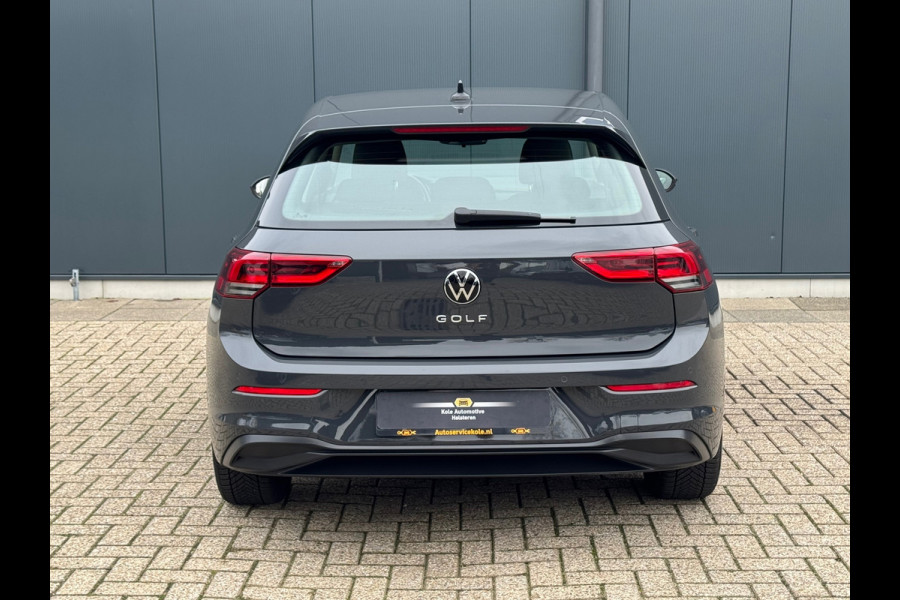 Volkswagen Golf 1.0 TSI Life * Carplay * Parkeersensoren * Adaptieve Cruise Control *