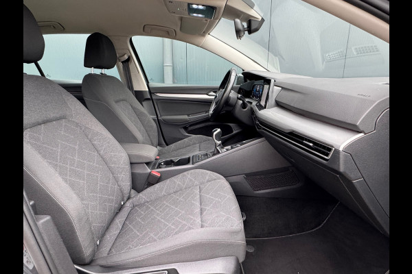 Volkswagen Golf 1.0 TSI Life * Carplay * Parkeersensoren * Adaptieve Cruise Control *