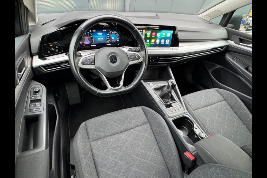 Volkswagen Golf 1.0 TSI Life * Carplay * Parkeersensoren * Adaptieve Cruise Control *