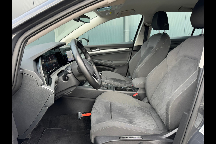 Volkswagen Golf 1.0 TSI Life * Memory * Massage * Camera * Side Assist *