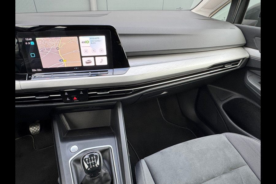 Volkswagen Golf 1.0 TSI Life * Memory * Massage * Camera * Side Assist *