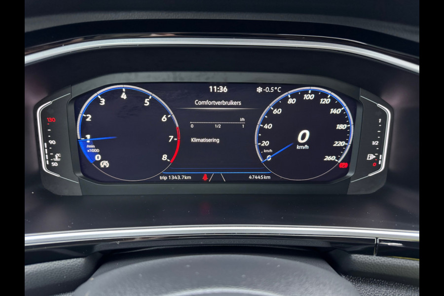 Volkswagen T-Roc 1.0 TSI R-Line * Panorama * Adaptieve Cruise Control * Carplay *