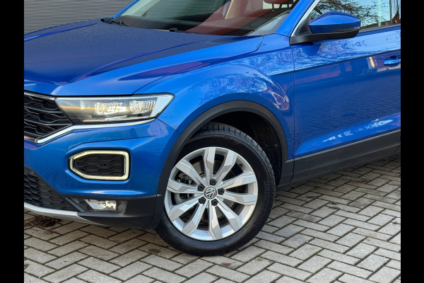 Volkswagen T-Roc 1.0 TSI Style * Navigatie * Led * Stoelverwarming * Adaptieve Cruise Control *