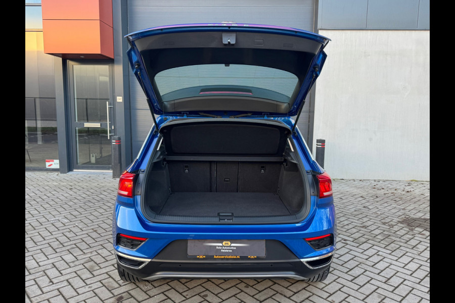Volkswagen T-Roc 1.0 TSI Style * Navigatie * Led * Stoelverwarming * Adaptieve Cruise Control *