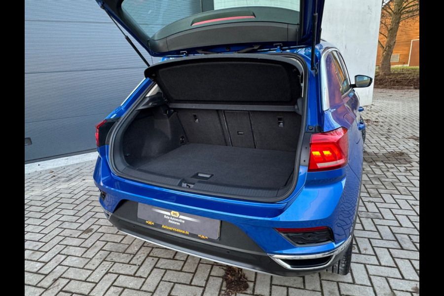 Volkswagen T-Roc 1.0 TSI Style * Navigatie * Led * Stoelverwarming * Adaptieve Cruise Control *