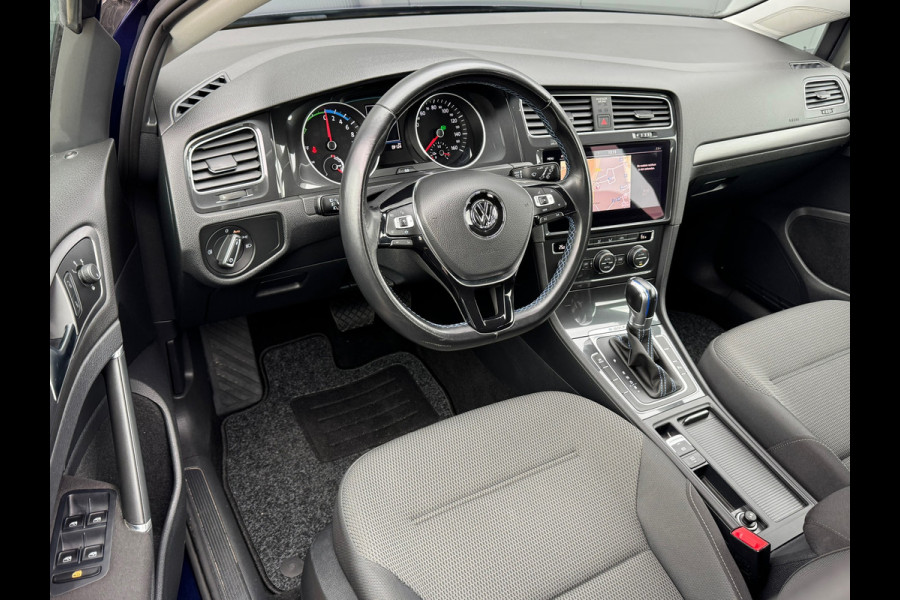 Volkswagen e-Golf E-Golf * Navigatie * Camera * Led * Allseason banden *