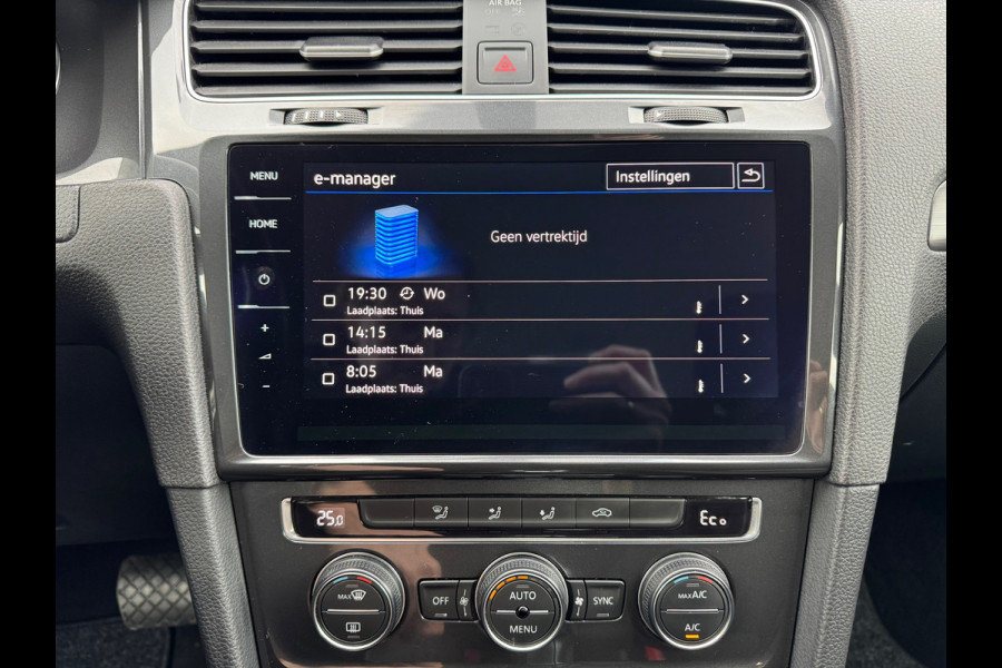 Volkswagen e-Golf E-Golf * Navigatie * Camera * Led * Allseason banden *