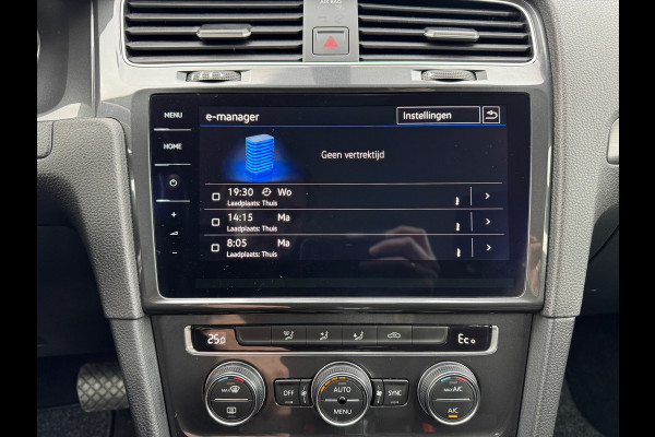 Volkswagen e-Golf E-Golf * Navigatie * Camera * Led * Allseason banden *
