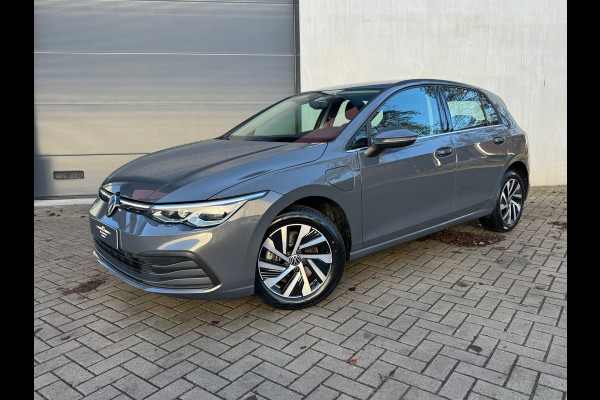Volkswagen Golf 1.4 eHybrid Style * Camera * Side Assist * Massage * CarPlay *