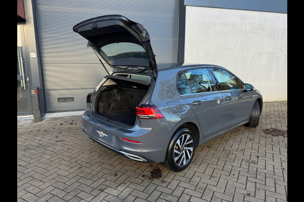 Volkswagen Golf 1.4 eHybrid Style * Camera * Side Assist * Massage * CarPlay *