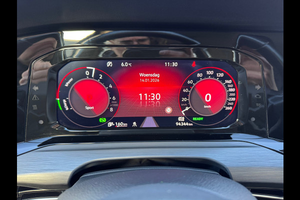 Volkswagen Golf 1.4 eHybrid Style * Camera * Side Assist * Massage * CarPlay *