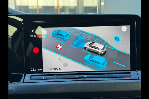 Volkswagen Golf 1.4 eHybrid Style * Camera * Side Assist * Massage * CarPlay *