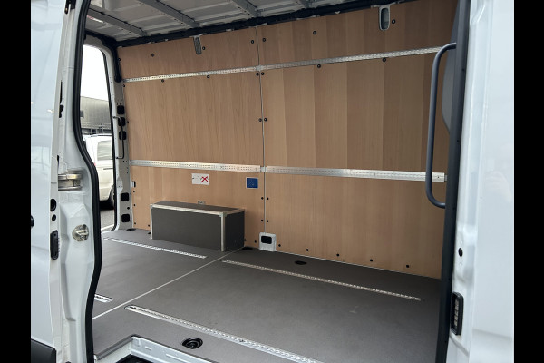 Mercedes-Benz Sprinter 317 CDI L2 H2 Automaat / 360 Camera / MBUX / Navigatie / Cruise control / Airco / 270 Graden achterdeuren