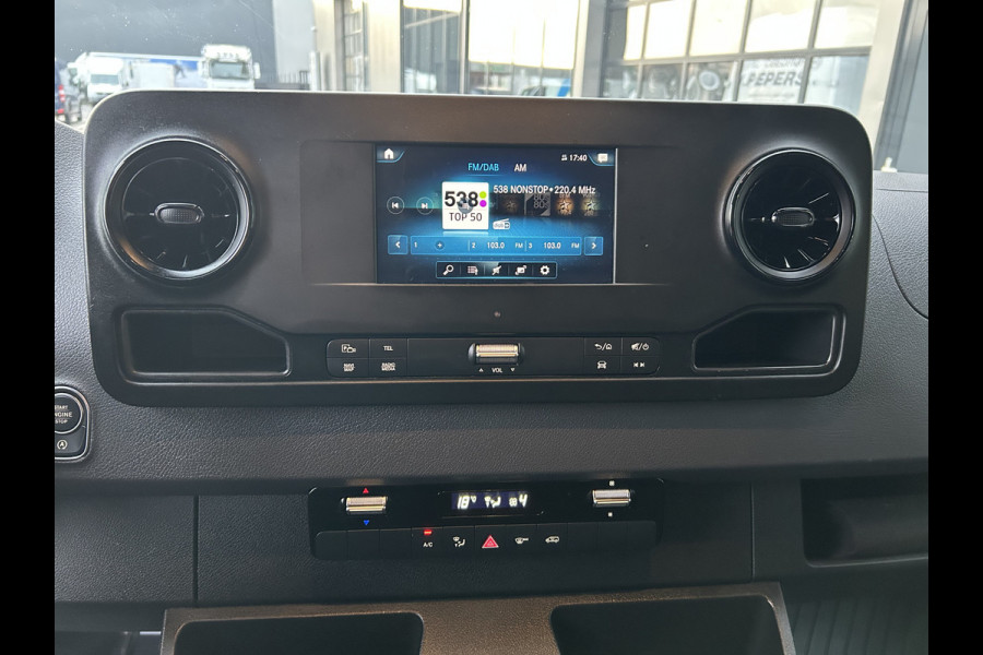 Mercedes-Benz Sprinter 317 CDI L2 H2 Automaat / 360 Camera / MBUX / Navigatie / Cruise control / Airco / 270 Graden achterdeuren