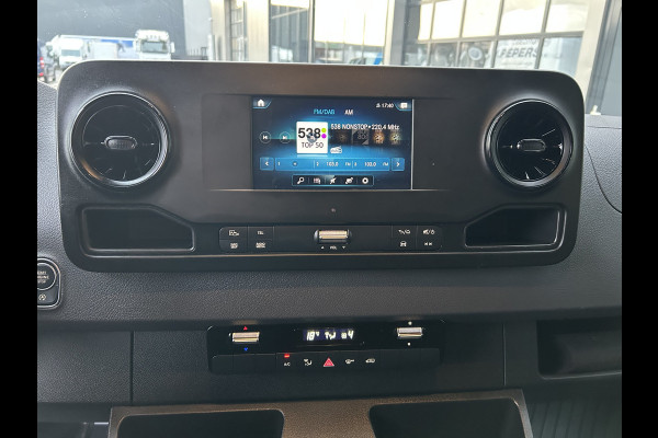 Mercedes-Benz Sprinter 317 CDI L2 H2 Automaat / 360 Camera / MBUX / Navigatie / Cruise control / Airco / 270 Graden achterdeuren