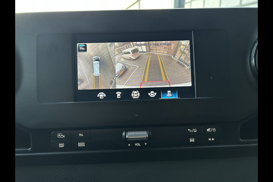 Mercedes-Benz Sprinter 317 CDI L2 H2 Automaat / 360 Camera / MBUX / Navigatie / Cruise control / Airco / 270 Graden achterdeuren