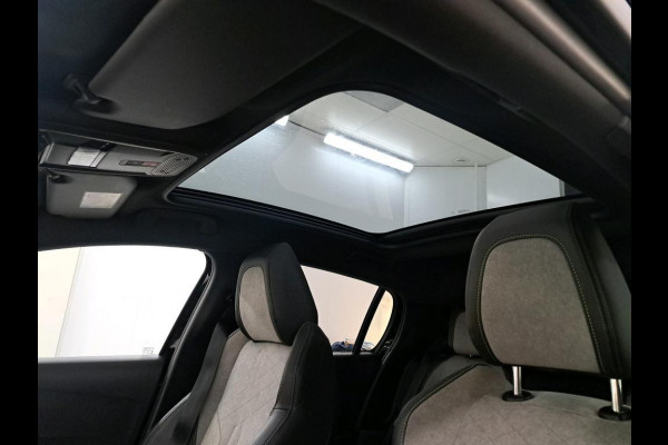 Peugeot e-208 EV GT 350 50 kWh NL AUTO | PANO | STOELVERW | SOH 91%