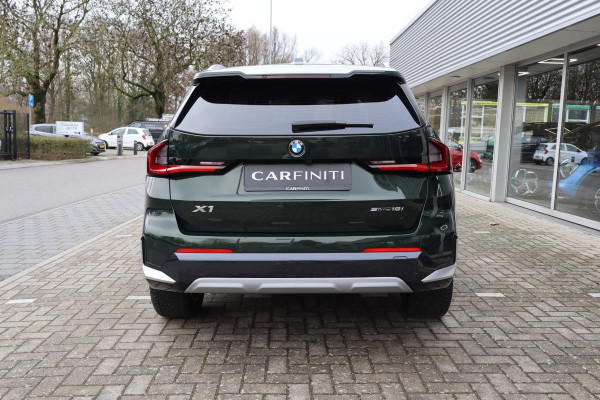 BMW X1 SDrive18i / Navi / Widescreen / Cruise / Climate / Camera / Sfeerverlichting / Voll Leder / 18".
