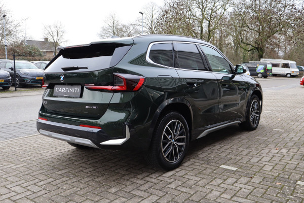BMW X1 SDrive18i / Navi / Widescreen / Cruise / Climate / Camera / Sfeerverlichting / Voll Leder / 18".