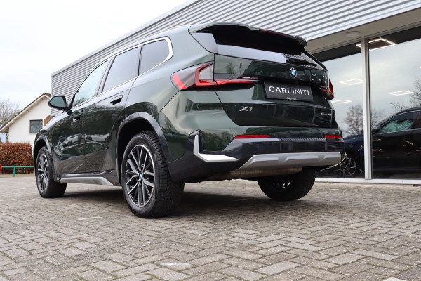 BMW X1 SDrive18i / Navi / Widescreen / Cruise / Climate / Camera / Sfeerverlichting / Voll Leder / 18".