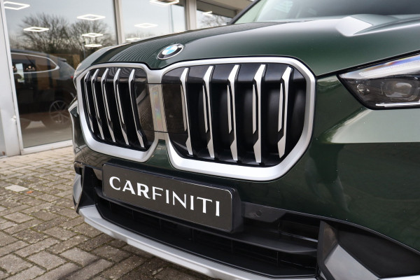 BMW X1 SDrive18i / Navi / Widescreen / Cruise / Climate / Camera / Sfeerverlichting / Voll Leder / 18".
