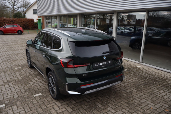 BMW X1 SDrive18i / Navi / Widescreen / Cruise / Climate / Camera / Sfeerverlichting / Voll Leder / 18".