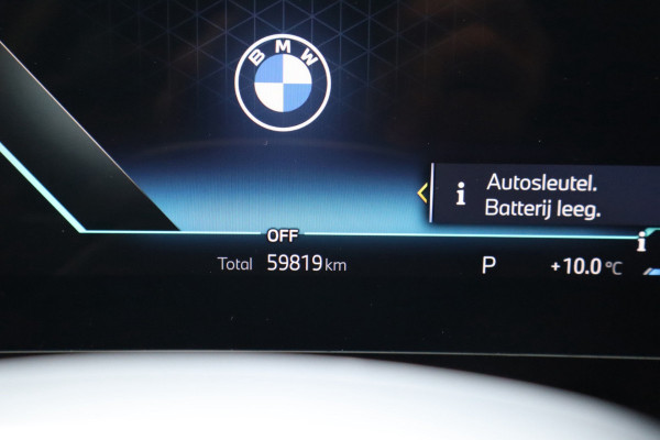 BMW X1 SDrive18i / Navi / Widescreen / Cruise / Climate / Camera / Sfeerverlichting / Voll Leder / 18".