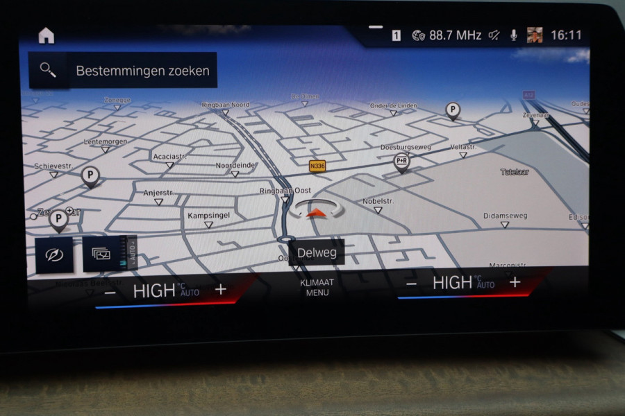 BMW X1 SDrive18i / Navi / Widescreen / Cruise / Climate / Camera / Sfeerverlichting / Voll Leder / 18".