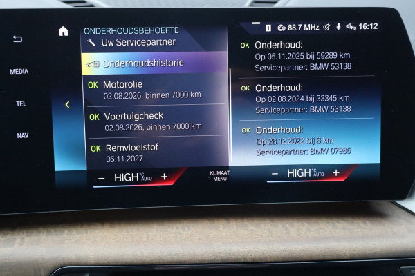 BMW X1 SDrive18i / Navi / Widescreen / Cruise / Climate / Camera / Sfeerverlichting / Voll Leder / 18".