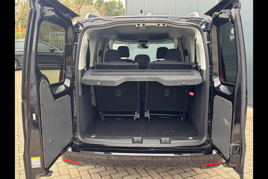 Volkswagen Caddy Maxi 1.5 TSI 115pk DSG Life 7 Persoons * Navigatie * Stoelverwarming * Camera *