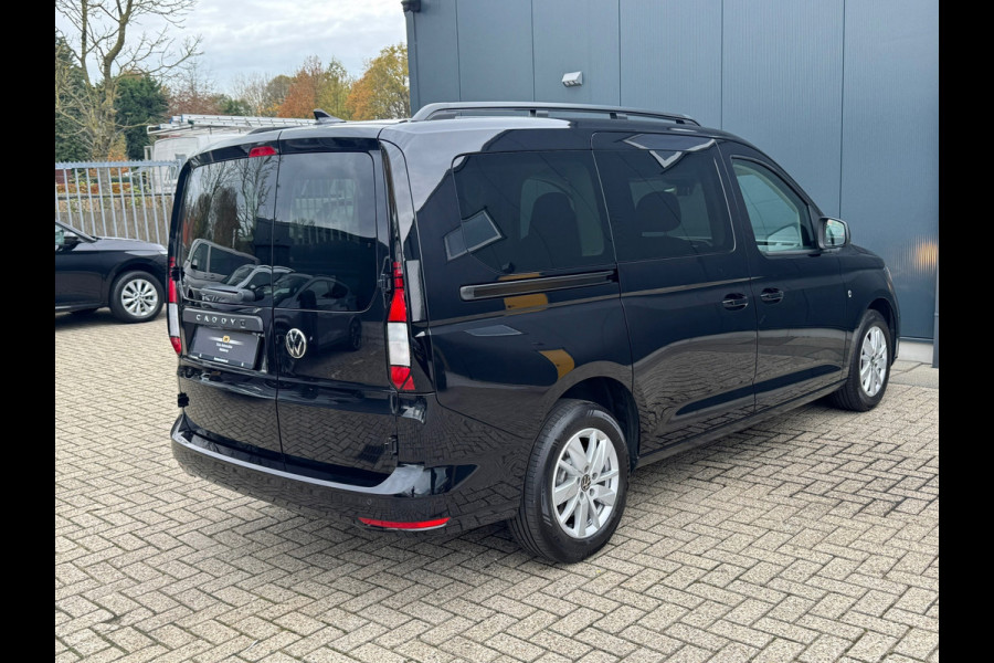 Volkswagen Caddy Maxi 1.5 TSI 115pk DSG Life 7 Persoons * Navigatie * Stoelverwarming * Camera *