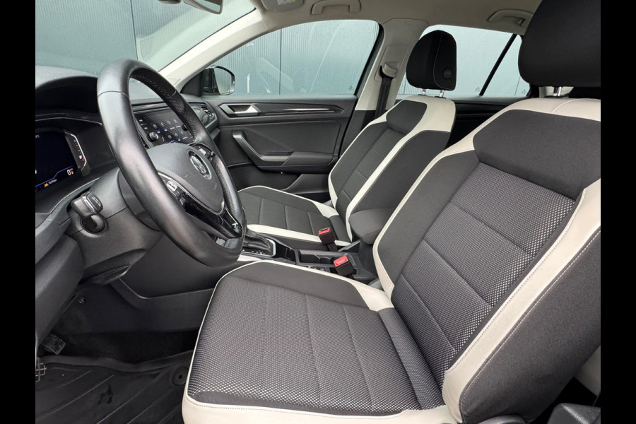 Volkswagen T-Roc 1.5 TSI Automaat Sport * Virtual Cockpit * Carplay * Full Led * Adaptieve Cruise *