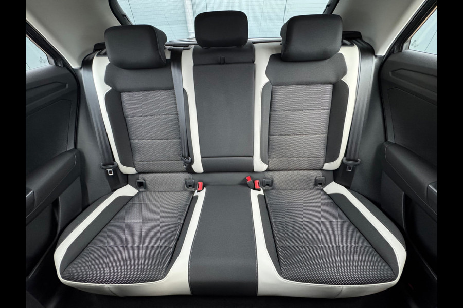 Volkswagen T-Roc 1.5 TSI Automaat Sport * Virtual Cockpit * Carplay * Full Led * Adaptieve Cruise *