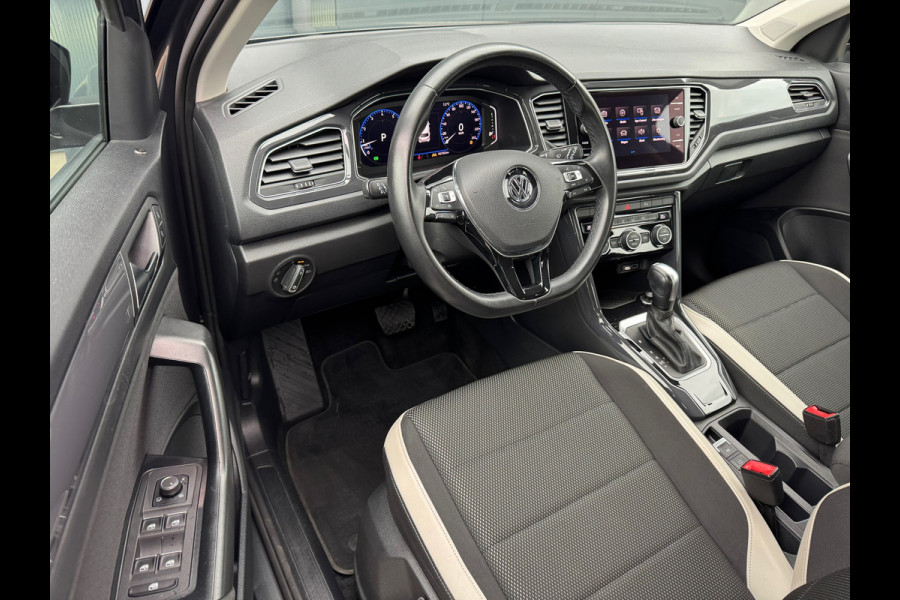 Volkswagen T-Roc 1.5 TSI Automaat Sport * Virtual Cockpit * Carplay * Full Led * Adaptieve Cruise *