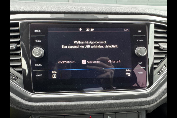 Volkswagen T-Roc 1.5 TSI Automaat Sport * Virtual Cockpit * Carplay * Full Led * Adaptieve Cruise *
