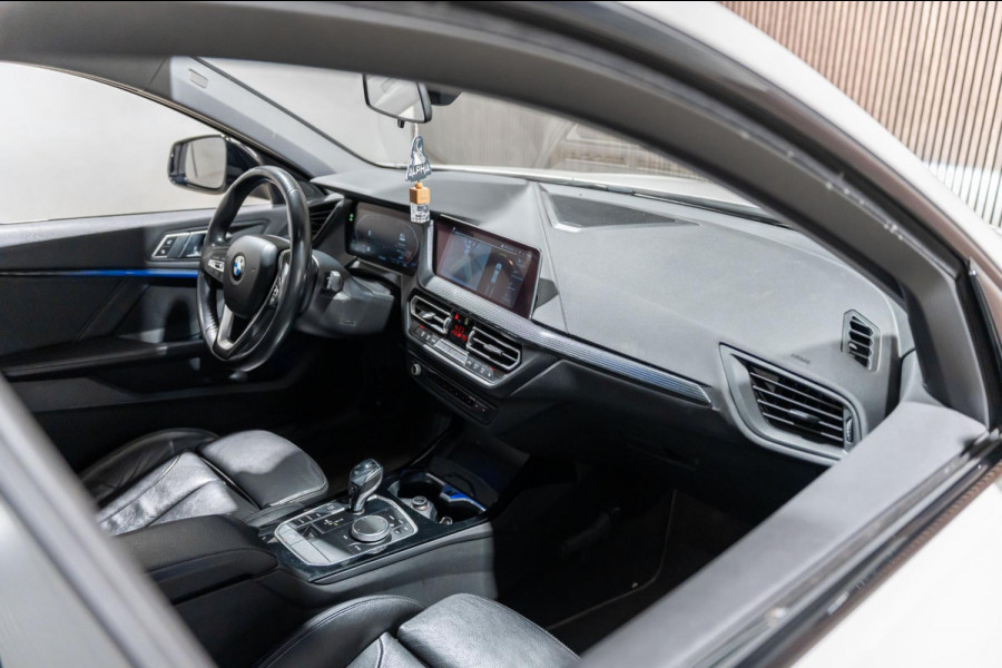 BMW 1-serie 116d Corporate Executive LED AUT NAVI