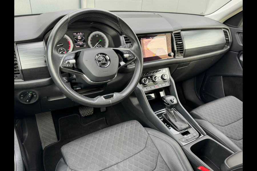Škoda Kodiaq 1.5 TSI Automaat Business Edition 7 persoons * Trekhaak * Camera * Led * Navigatie *