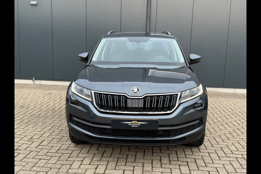 Škoda Kodiaq 1.5 TSI Automaat Business Edition 7 persoons * Trekhaak * Camera * Led * Navigatie *