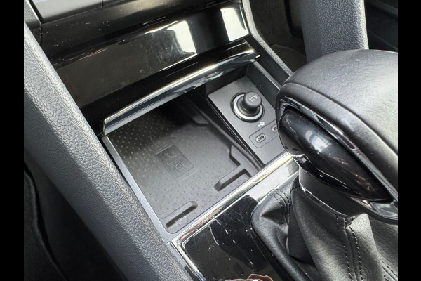 Škoda Kodiaq 1.5 TSI Automaat Business Edition 7 persoons * Trekhaak * Camera * Led * Navigatie *