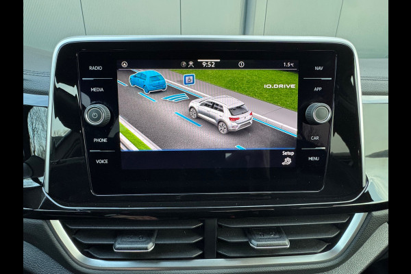 Volkswagen T-Roc 1.0 TSI R-Line * Camera * Carplay * Clima * Adaptieve Cruise Control *