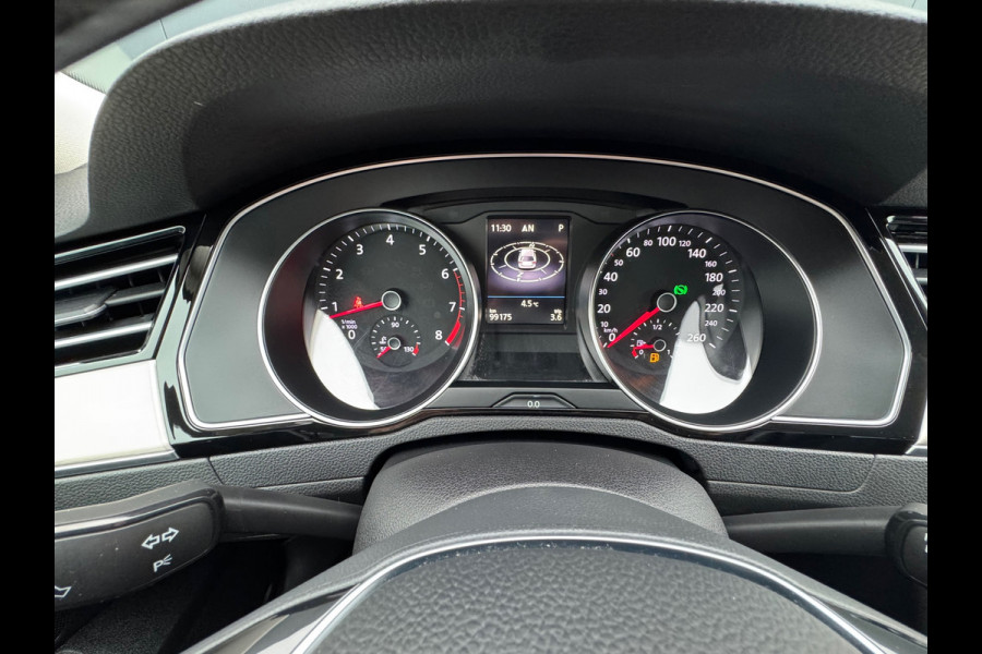 Volkswagen Passat Variant 1.4 TSI Automaat Highline * Trekhaak * Camera * Stoelverwarming * Adaptieve Cruise Control *
