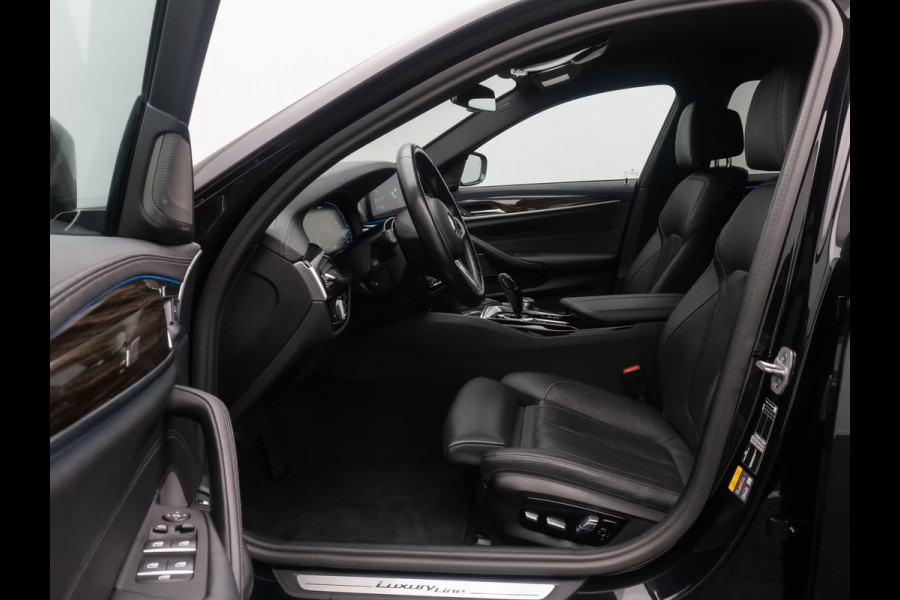 BMW 5 Serie Touring 530e LUXURY ** LASER, GEV. COMFORTST, MEMORY, HuD, H&K SOUND, 18-inch LMV, ** 1e EIG - UNFALLFREI ** ** INFORMEER OOK NAAR ONZE AANTREKKELIJKE FINANCIAL-LEASE TARIEVEN **
