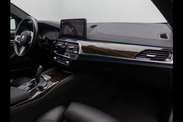 BMW 5 Serie Touring 530e LUXURY ** LASER, GEV. COMFORTST, MEMORY, HuD, H&K SOUND, 18-inch LMV, ** 1e EIG - UNFALLFREI ** ** INFORMEER OOK NAAR ONZE AANTREKKELIJKE FINANCIAL-LEASE TARIEVEN **