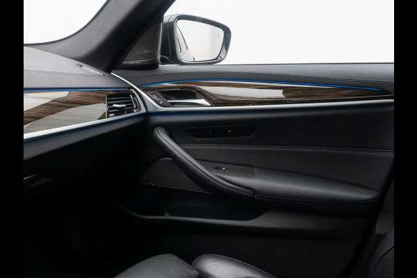 BMW 5 Serie Touring 530e LUXURY ** LASER, GEV. COMFORTST, MEMORY, HuD, H&K SOUND, 18-inch LMV, ** 1e EIG - UNFALLFREI ** ** INFORMEER OOK NAAR ONZE AANTREKKELIJKE FINANCIAL-LEASE TARIEVEN **