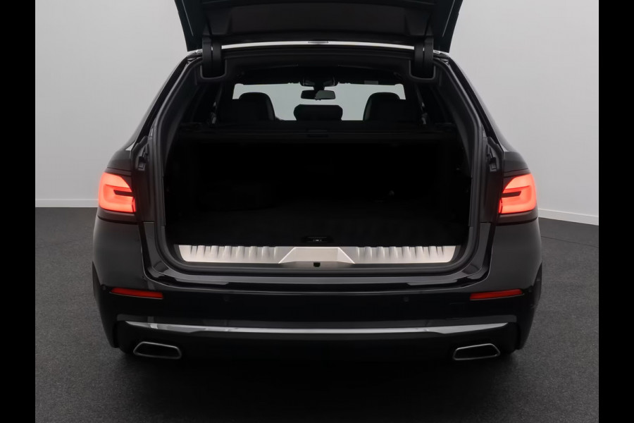 BMW 5 Serie Touring 530e LUXURY ** LASER, GEV. COMFORTST, MEMORY, HuD, H&K SOUND, 18-inch LMV, ** 1e EIG - UNFALLFREI ** ** INFORMEER OOK NAAR ONZE AANTREKKELIJKE FINANCIAL-LEASE TARIEVEN **