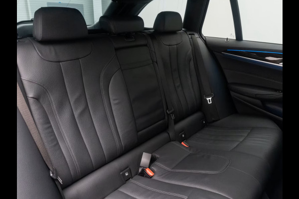 BMW 5 Serie Touring 530e LUXURY ** LASER, GEV. COMFORTST, MEMORY, HuD, H&K SOUND, 18-inch LMV, ** 1e EIG - UNFALLFREI ** ** INFORMEER OOK NAAR ONZE AANTREKKELIJKE FINANCIAL-LEASE TARIEVEN **