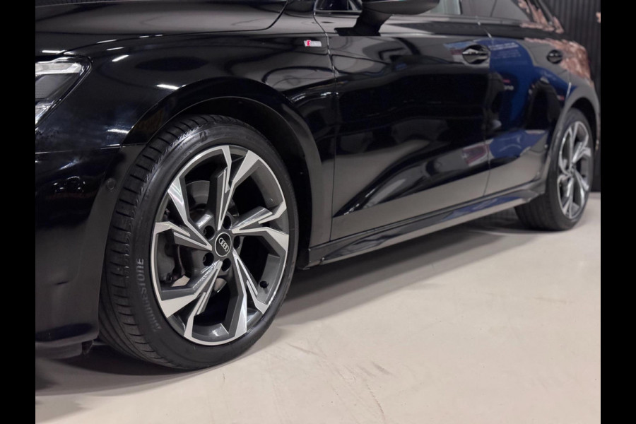 Audi A3 Sportback 35 TFSI 3X S-LINE | PANO | VIRTUAL | SFEERVERL. | KEYLESS