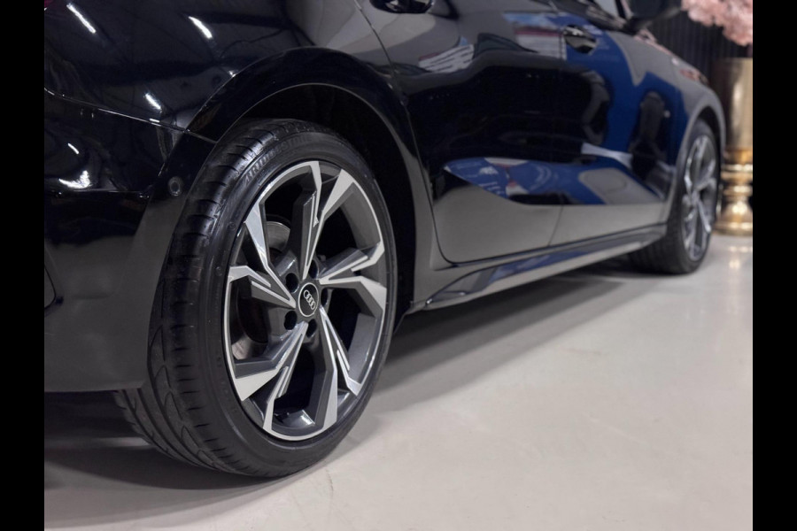 Audi A3 Sportback 35 TFSI 3X S-LINE | PANO | VIRTUAL | SFEERVERL. | KEYLESS