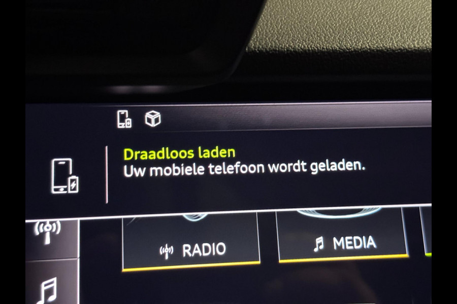 Audi A3 Sportback 35 TFSI 3X S-LINE | PANO | VIRTUAL | SFEERVERL. | KEYLESS